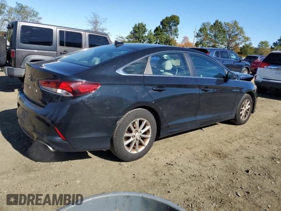 ✅ 2018 Hyundai Sonata SE • VIN: 5NPE24AF2JH721127 • Лот: 85508435. Опубликован ранее на Copart с пробегом 69 530 миль. Бесплатный доступ к архиву аукционных продаж из США и подробный отчёт об истории автомобиля на DreamBid. Изображение 3.