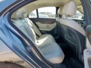 ✅ 2017 Mercedes-Benz C 300 • VIN: 55SWF4JBXHU215204 • Lot: 85865855. Wystawiony na Copart z przebiegiem 92 159 mil. Bezpłatny archiwum sprzedaży aukcyjnych z USA i szczegółowy raport historii pojazdu na DreamBid. Zdjęcie 10.