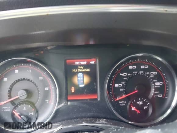 ✅ 2012 Dodge Charger SE • VIN: 2C3CDXBG9CH214445 • Lot: 43583603. Wystawiony na IAAI z przebiegiem 231 762 mil. Bezpłatny archiwum sprzedaży aukcyjnych z USA i szczegółowy raport historii pojazdu na DreamBid. Zdjęcie 7.