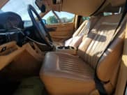 ✅ 1986 Mercedes-Benz 420 SEL • VIN: WDBCA35D1GA228082 • Лот: 61684325. Опубликован ранее на Copart с пробегом 82 614 миль. Бесплатный доступ к архиву аукционных продаж из США и подробный отчёт об истории автомобиля на DreamBid. Изображение 7.