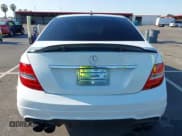 ✅ 2014 Mercedes-Benz C 250 Sport • VIN: WDDGF4HB6EA956276 • Lot: 42111034. Wystawiony na IAAI z przebiegiem 90 396 mil. Bezpłatny archiwum sprzedaży aukcyjnych z USA i szczegółowy raport historii pojazdu na DreamBid. Zdjęcie 16.