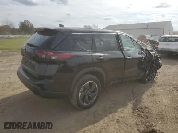 ✅ 2025 Nissan Rogue SV • VIN: 5N1BT3BA9SC806987 • Lot: 90746025. Wystawiony na Copart z przebiegiem 5 803 mil. Bezpłatny archiwum sprzedaży aukcyjnych z USA i szczegółowy raport historii pojazdu na DreamBid. Zdjęcie 3.