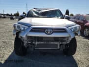 ✅ 2020 Toyota 4Runner SR5 Premium • VIN: JTEBU5JR3L5819613 • Лот: 84269065. Опубликован ранее на Copart с пробегом 61 324 миль. Бесплатный доступ к архиву аукционных продаж из США и подробный отчёт об истории автомобиля на DreamBid. Изображение 5.