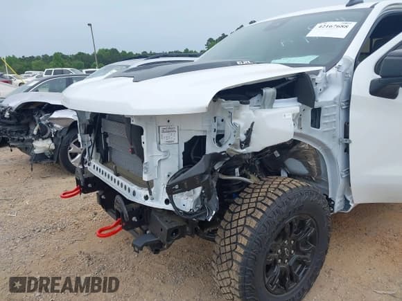 ✅ 2025 Chevrolet Silverado 1500 ZR2 • VIN: 3GCUKHEL1SG170864 • Лот: 42167688. Опубликован ранее на IAAI с пробегом 1 296 миль. Бесплатный доступ к архиву аукционных продаж из США и подробный отчёт об истории автомобиля на DreamBid. Изображение 18.