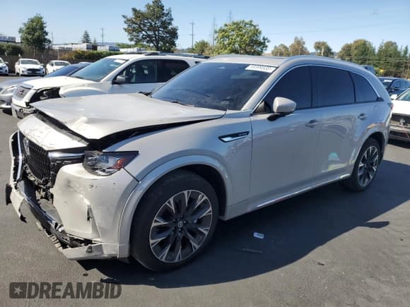 ✅ 2024 Mazda CX-90 S Premium • VIN: JM3KKDHC3R1184129 • Lot: 58599535. Listed on Copart with 7,458 mi. Free auction sales archive from the USA and detailed vehicle history report at DreamBid. Image 1.