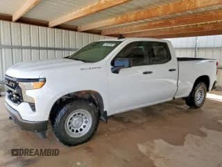 ✅ 2023 Chevrolet Silverado 1500 Work Truck • VIN: 1GCRDAED7PZ109218 • Lot: 82104415. Wystawiony na Copart z przebiegiem 57 992 mil. Bezpłatny archiwum sprzedaży aukcyjnych z USA i szczegółowy raport historii pojazdu na DreamBid. Zdjęcie 1.