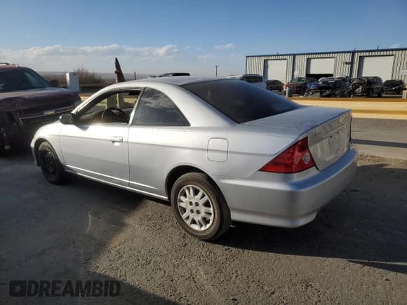 ✅ 2004 Honda Civic LX • VIN: 1HGEM21524L063915 • Лот: 47951805. Опубликован ранее на Copart с пробегом 172 877 миль. Бесплатный доступ к архиву аукционных продаж из США и подробный отчёт об истории автомобиля на DreamBid. Изображение 2.