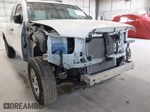 ✅ 2023 Toyota Tacoma SR • VIN: 3TYRX5GN7PT087621 • Lot: 41969368. Wystawiony na IAAI z przebiegiem 17 580 mil. Bezpłatny archiwum sprzedaży aukcyjnych z USA i szczegółowy raport historii pojazdu na DreamBid. Zdjęcie 6.