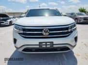 ✅ 2023 Volkswagen Atlas SE • VIN: 1V2WC2CA1PC209661 • Lot: 61499295. Wystawiony na Copart z przebiegiem 36 298 mil. Bezpłatny archiwum sprzedaży aukcyjnych z USA i szczegółowy raport historii pojazdu na DreamBid. Zdjęcie 5.