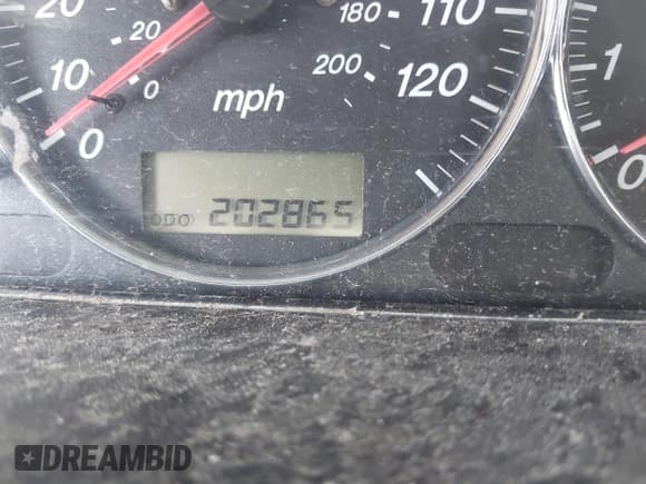 ✅ 2004 Mazda MPV ES • VIN: JM3LW28J740506782 • Лот: 42223428. Опубликован ранее на IAAI с пробегом 202 865 миль. Бесплатный доступ к архиву аукционных продаж из США и подробный отчёт об истории автомобиля на DreamBid. Изображение 15.