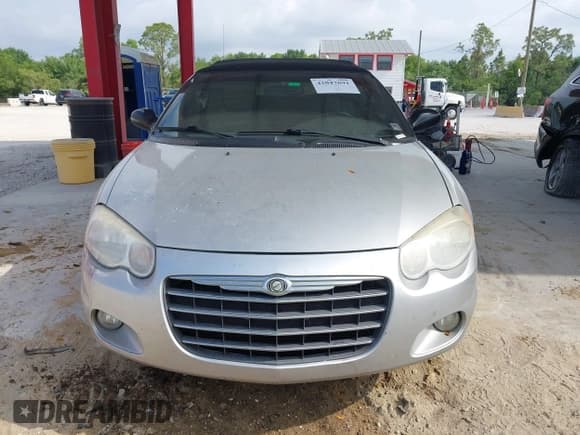 ✅ 2005 Chrysler Sebring Limited • VIN: 1C3EL65R55N705544 • Лот: 42047691. Опубликован ранее на IAAI с пробегом 141 136 миль. Бесплатный доступ к архиву аукционных продаж из США и подробный отчёт об истории автомобиля на DreamBid. Изображение 12.