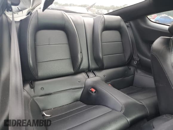 ✅ 2022 Ford Mustang GT Premium • VIN: 1FA6P8CF7N5146917 • Лот: 69937644. Опубликован ранее на Copart с пробегом 33 893 миль. Бесплатный доступ к архиву аукционных продаж из США и подробный отчёт об истории автомобиля на DreamBid. Изображение 10.