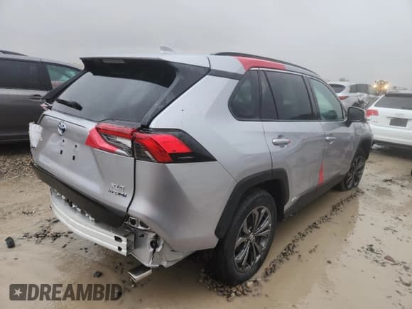 ✅ 2022 Toyota RAV4 Hybrid XLE Premium • VIN: 4T3B6RFV7NU079913 • Лот: 71056295. Опубликован ранее на Copart с пробегом 7 417 миль. Бесплатный доступ к архиву аукционных продаж из США и подробный отчёт об истории автомобиля на DreamBid. Изображение 3.