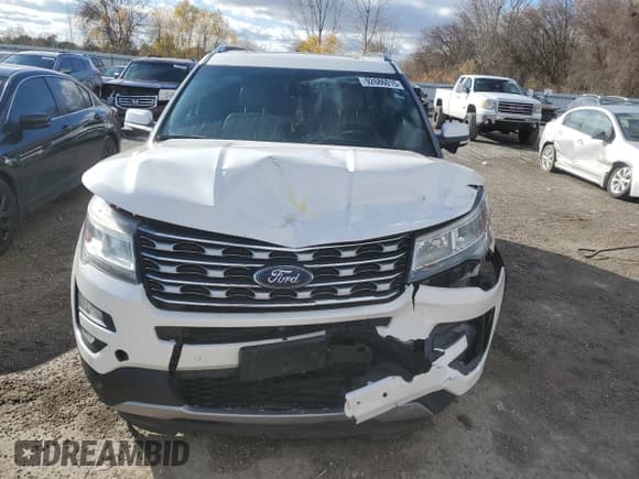 ✅ 2016 Ford Explorer Limited • VIN: 1FM5K8F89GGC16213 • Lot: 92686015. Wystawiony na Copart z przebiegiem Nie podano. Bezpłatny archiwum sprzedaży aukcyjnych z USA i szczegółowy raport historii pojazdu na DreamBid. Zdjęcie 5.