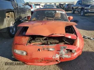 ✅ 1993 Mazda MX-5 Miata • VIN: JM1NA3516P1410716 • Lot: 76819584. Wystawiony na Copart z przebiegiem Nie podano. Bezpłatny archiwum sprzedaży aukcyjnych z USA i szczegółowy raport historii pojazdu na DreamBid. Zdjęcie 5.