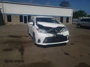 ✅ 2020 Toyota Sienna LE • VIN: 5TDJZ3DC8LS244917 • Lot: 61485155. Wystawiony na Copart z przebiegiem 44 505 mil. Bezpłatny archiwum sprzedaży aukcyjnych z USA i szczegółowy raport historii pojazdu na DreamBid. Zdjęcie 14.