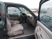 ✅ 2002 Toyota Tacoma PreRunner • VIN: 5TESN92NX2Z053492 • Lot: 41064897. Wystawiony na IAAI z przebiegiem 175 518 mil. Bezpłatny archiwum sprzedaży aukcyjnych z USA i szczegółowy raport historii pojazdu na DreamBid. Zdjęcie 5.