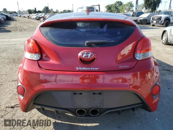 ✅ 2013 Hyundai Veloster Turbo • VIN: KMHTC6AE8DU128501 • Lot: 79056284. Wystawiony na Copart z przebiegiem 98 479 mil. Bezpłatny archiwum sprzedaży aukcyjnych z USA i szczegółowy raport historii pojazdu na DreamBid. Zdjęcie 6.