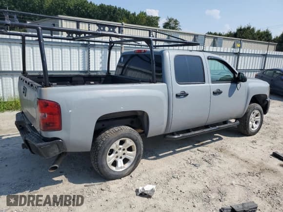 ✅ 2009 Chevrolet Silverado 1500 LS • VIN: 3GCEK13C49G135633 • Lot: 68670704. Listed on Copart with 270,100 mi. Free auction sales archive from the USA and detailed vehicle history report at DreamBid. Image 3.