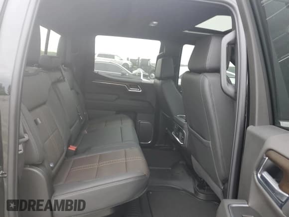 ✅ 2025 Chevrolet Silverado 1500 • VIN: 2GCPAFED6S1116613 • Lot: 57714485. Wystawiony na Copart z przebiegiem 1 234 mil. Bezpłatny archiwum sprzedaży aukcyjnych z USA i szczegółowy raport historii pojazdu na DreamBid. Zdjęcie 10.