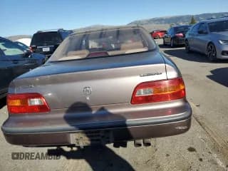 ✅ 1992 Acura Legend L • VIN: JH4KA7662NC008325 • Lot: 42459295. Wystawiony na Copart z przebiegiem 130 041 mil. Bezpłatny archiwum sprzedaży aukcyjnych z USA i szczegółowy raport historii pojazdu na DreamBid. Zdjęcie 6.
