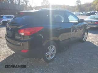 2013 Hyundai Tucson GLS z VIN KM8JUCAC4DU670518, wystawiony jako IAAI lot #43548057 z przebiegiem 115 233 mil mil oraz . Historia ofert i sprzedaży dostępna na DreamBid. Obrazek 4.