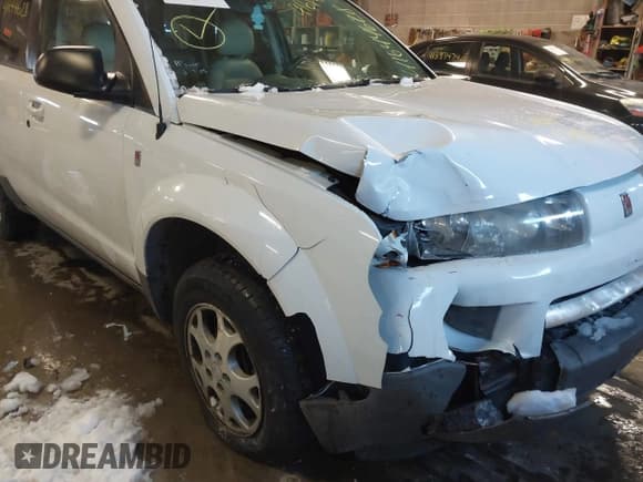 ✅ 2004 Saturn VUE V6 • VIN: 5GZCZ534X4S810971 • Lot: 41644628. Wystawiony na IAAI z przebiegiem 206 405 mil. Bezpłatny archiwum sprzedaży aukcyjnych z USA i szczegółowy raport historii pojazdu na DreamBid. Zdjęcie 18.