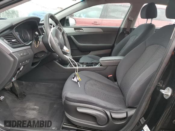 ✅ 2018 Hyundai Sonata SE • VIN: 5NPE24AF4JH681004 • Лот: 42092963. Опубликован ранее на Copart с пробегом 107 982 миль. Бесплатный доступ к архиву аукционных продаж из США и подробный отчёт об истории автомобиля на DreamBid. Изображение 7.