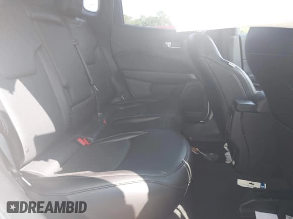 ✅ 2021 Jeep Compass 80th Anniversary • VIN: 3C4NJDEBXMT537407 • Lot: 42928399. Listed on IAAI with 45,610 mi. Free auction sales archive from the USA and detailed vehicle history report at DreamBid. Image 8.