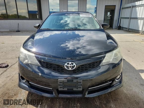 ✅ 2014 Toyota Camry SE • VIN: 4T1BF1FK1EU741355 • Лот: 71713955. Опубликован ранее на Copart с пробегом 151 547 миль. Бесплатный доступ к архиву аукционных продаж из США и подробный отчёт об истории автомобиля на DreamBid. Изображение 5.