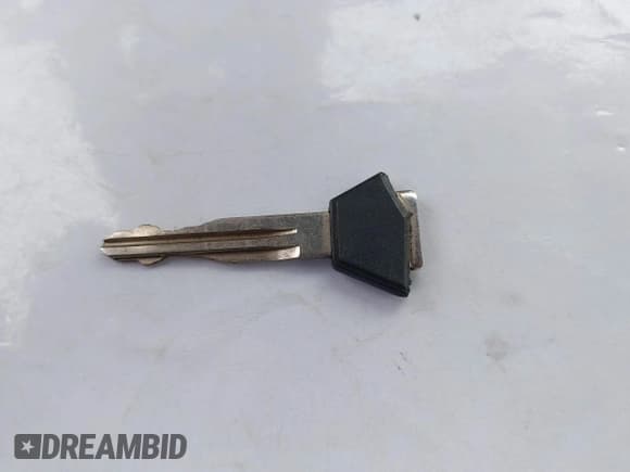 ✅ 2005 Infiniti G35 • VIN: JNKCV51E65M225009 • Лот: 43326827. Опубликован ранее на IAAI с пробегом 126 868 миль. Бесплатный доступ к архиву аукционных продаж из США и подробный отчёт об истории автомобиля на DreamBid. Изображение 11.