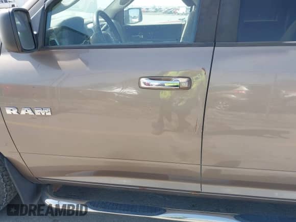 2010 Dodge 1500 ST с VIN 1D7RB1CT5AS247538, выставлен на аукционе IAAI как лот 42264745 с пробегом 148 063 миль миль и . История ставок и продаж доступна на DreamBid. Изображение 18.