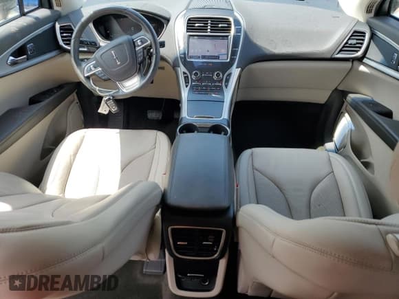 ✅ 2020 Lincoln Nautilus Standard • VIN: 2LMPJ6J92LBL20757 • Лот: 71616325. Опубликован ранее на Copart с пробегом 12 758 миль. Бесплатный доступ к архиву аукционных продаж из США и подробный отчёт об истории автомобиля на DreamBid. Изображение 8.