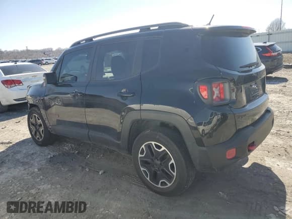 ✅ 2015 Jeep Renegade Trailhawk • VIN: ZACCJBCT8FPB27447 • Lot: 47086885. Wystawiony na Copart z przebiegiem 83 927 mil. Bezpłatny archiwum sprzedaży aukcyjnych z USA i szczegółowy raport historii pojazdu na DreamBid. Zdjęcie 2.