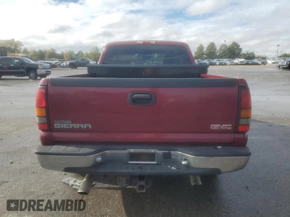 ✅ 2007 GMC Sierra 1500 SLE2 • VIN: 1GTEC19Z87Z107856 • Лот: 85958325. Опубликован ранее на Copart с пробегом 143 216 миль. Бесплатный доступ к архиву аукционных продаж из США и подробный отчёт об истории автомобиля на DreamBid. Изображение 6.