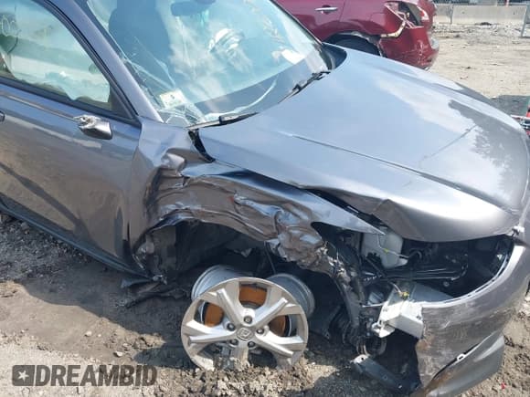 ✅ 2024 Honda HR-V LX • VIN: 3CZRZ2H3XRM779239 • Lot: 42700029. Listed on IAAI with 23,760 mi. Free auction sales archive from the USA and detailed vehicle history report at DreamBid. Image 6.