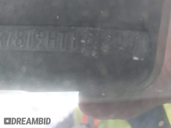 ✅ 1987 Jeep Cherokee • VIN: 1JCMR7819HT174249 • Lot: 42458110. Listed on IAAI with 157,683 mi. Free auction sales archive from the USA and detailed vehicle history report at DreamBid. Image 9.