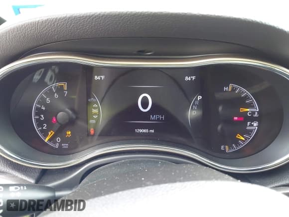 ✅ 2017 Jeep Grand Cherokee Limited • VIN: 1C4RJEBG3HC736176 • Lot: 43743018. Wystawiony na IAAI z przebiegiem 129 065 mil. Bezpłatny archiwum sprzedaży aukcyjnych z USA i szczegółowy raport historii pojazdu na DreamBid. Zdjęcie 7.