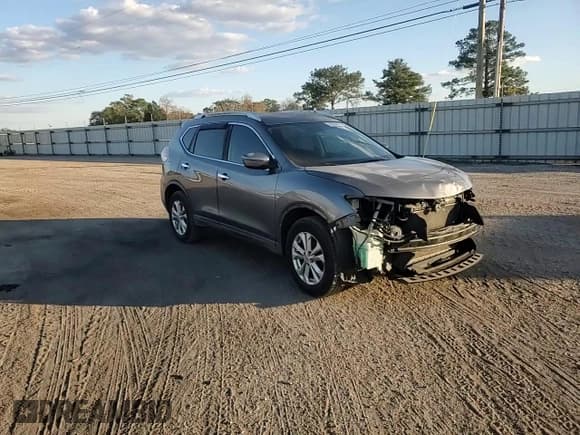 ✅ 2016 Nissan Rogue SV • VIN: KNMAT2MT6GP685277 • Lot: 92568605. Wystawiony na Copart z przebiegiem 262 174 mil. Bezpłatny archiwum sprzedaży aukcyjnych z USA i szczegółowy raport historii pojazdu na DreamBid. Zdjęcie 15.