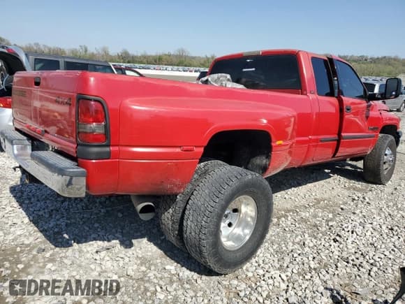 ✅ 2002 Dodge 3500 • VIN: 3B7MF336X2M201339 • Lot: 53582875. Listed on Copart with Not provided. Free auction sales archive from the USA and detailed vehicle history report at DreamBid. Image 3.