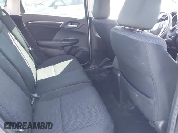 ✅ 2020 Honda Fit LX • VIN: 3HGGK5H44LM712057 • Lot: 43207985. Wystawiony na IAAI z przebiegiem 40 462 mil. Bezpłatny archiwum sprzedaży aukcyjnych z USA i szczegółowy raport historii pojazdu na DreamBid. Zdjęcie 8.