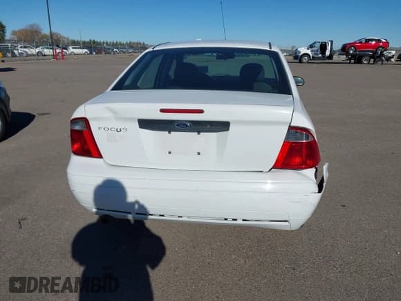 ✅ 2007 Ford Focus S • VIN: 1FAFP34NX7W308254 • Lot: 43590605. Listed on IAAI with 154,344 mi. Free auction sales archive from the USA and detailed vehicle history report at DreamBid. Image 6.