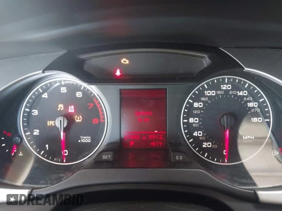 ✅ 2012 Audi A4 Premium • VIN: WAUAFAFL6CN019957 • Lot: 43649295. Listed on IAAI with 67,882 mi. Free auction sales archive from the USA and detailed vehicle history report at DreamBid. Image 7.