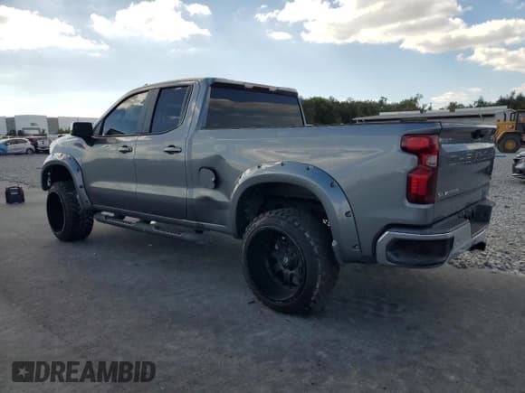 ✅ 2020 Chevrolet Silverado 1500 LT • VIN: 1GCRWCED8LZ157245 • Lot: 91548175. Wystawiony na Copart z przebiegiem 147 807 mil. Bezpłatny archiwum sprzedaży aukcyjnych z USA i szczegółowy raport historii pojazdu na DreamBid. Zdjęcie 2.