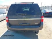 ✅ 2015 Ford Expedition XLT • VIN: 1FMJU1JTXFEF05087 • Lot: 43365384. Wystawiony na IAAI z przebiegiem 225 655 mil. Bezpłatny archiwum sprzedaży aukcyjnych z USA i szczegółowy raport historii pojazdu na DreamBid. Zdjęcie 16.