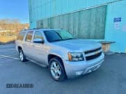 ✅ 2013 Chevrolet Suburban LT • VIN: 1GNSKJE74DR146070 • Lot: 95246665. Listed on Copart with 216,113 mi. Free auction sales archive from the USA and detailed vehicle history report at DreamBid. Image 1.