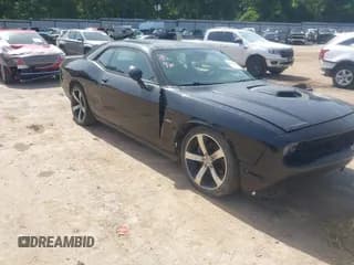 ✅ 2015 Dodge Challenger R/T • VIN: 2C3CDZAT3FH783175 • Lot: 42782703. Wystawiony na IAAI z przebiegiem 200 446 mil. Bezpłatny archiwum sprzedaży aukcyjnych z USA i szczegółowy raport historii pojazdu na DreamBid. Zdjęcie 1.