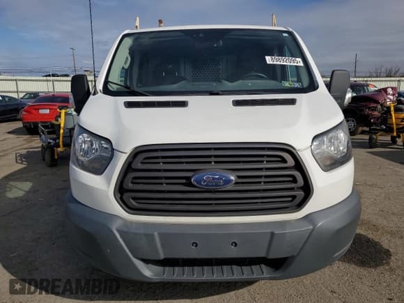 ✅ 2017 Ford Transit • VIN: 1FTYR2YM5HKB24700 • Лот: 93359545. Опубликован ранее на Copart с пробегом 94 105 миль. Бесплатный доступ к архиву аукционных продаж из США и подробный отчёт об истории автомобиля на DreamBid. Изображение 5.