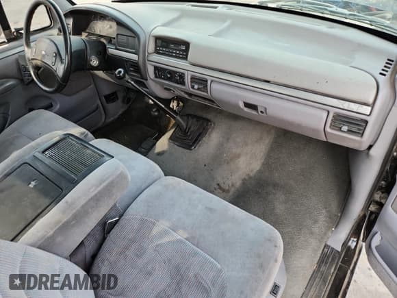 ✅ 1995 Ford F-250 • VIN: 1FTHX26G2SKA09000 • Лот: 69957715. Опубликован ранее на Copart с пробегом Не указан. Бесплатный доступ к архиву аукционных продаж из США и подробный отчёт об истории автомобиля на DreamBid. Изображение 8.