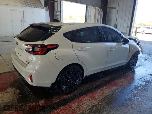 ✅ 2024 Subaru Impreza RS • VIN: JF1GUHHC8R8905381 • Lot: 84709285. Wystawiony na Copart z przebiegiem 13 913 mil. Bezpłatny archiwum sprzedaży aukcyjnych z USA i szczegółowy raport historii pojazdu na DreamBid. Zdjęcie 3.